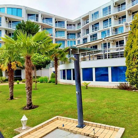 Design Studio In Atlantis Resort&Spa, Burgas Airport Exteriör bild