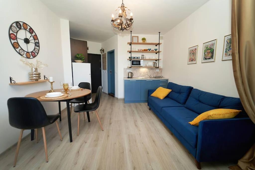 Design Studio In Atlantis Resort&Spa, Burgas Airport Exteriör bild