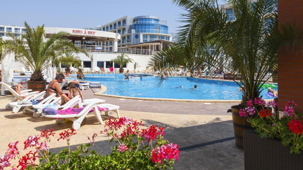 Design Studio In Atlantis Resort&Spa, Burgas Airport Exteriör bild