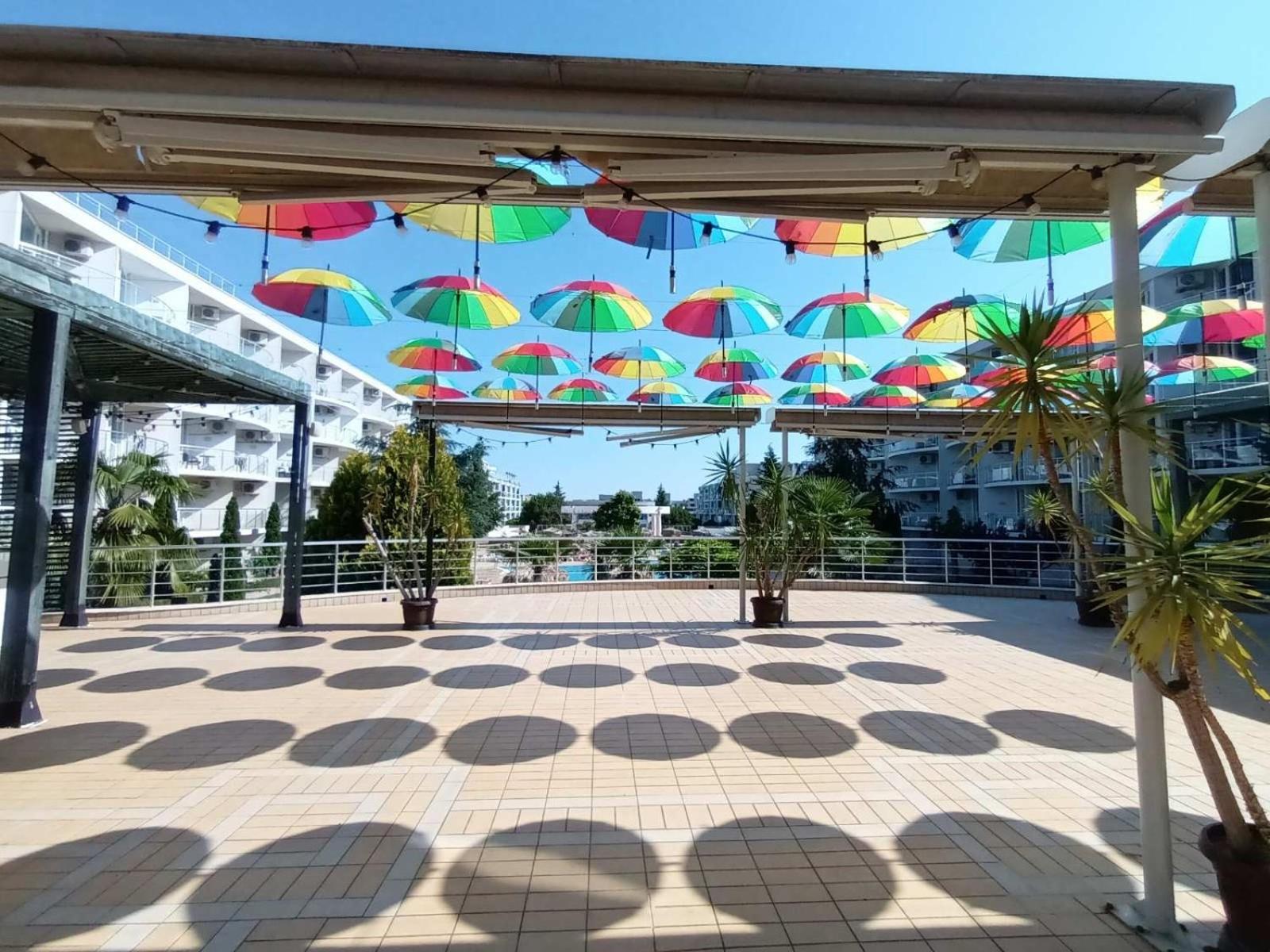 Design Studio In Atlantis Resort&Spa, Burgas Airport Exteriör bild